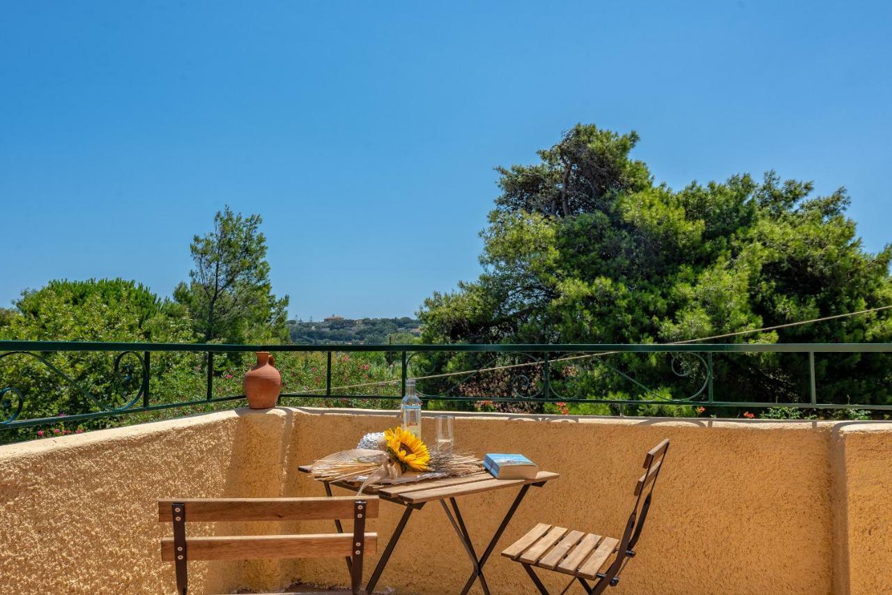 Verde E Mare Villa & Apartment 티실리비 외부 사진